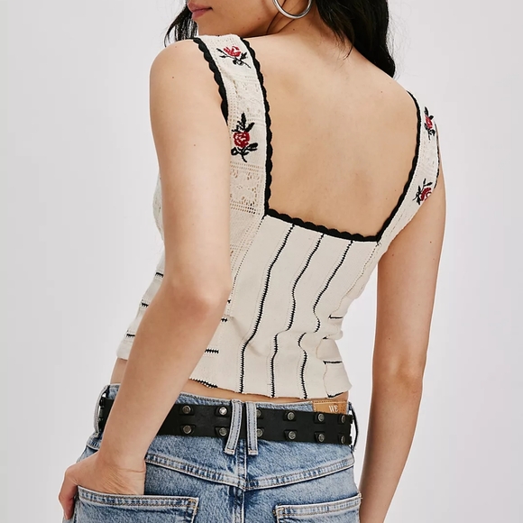 NEW Free People Rose Bud Knit Top - Picture 3 of 11